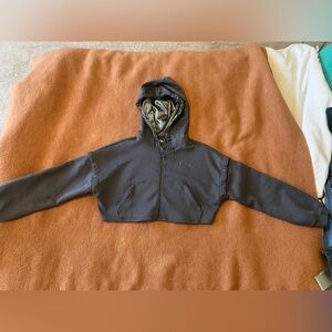 Kin Apparel Charcoal Grey Convertible Zip Up Travel set, new!